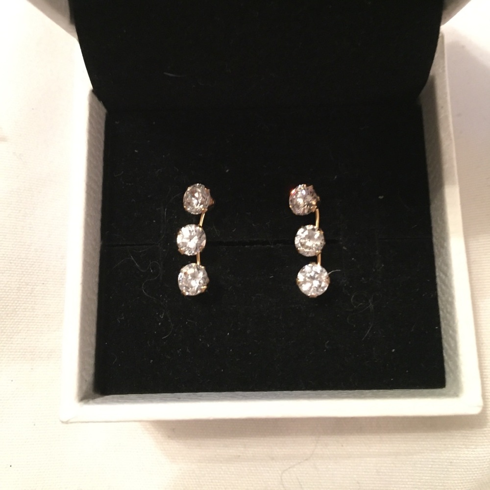 NWOT Gold Czs Stone Earrings
